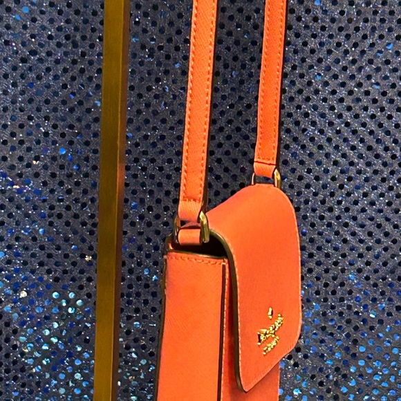 Kate Spade Staci North South Flap Coral Crossbody Phone Case Approx. 4.5 x 7.5 - Picture 5 of 15
